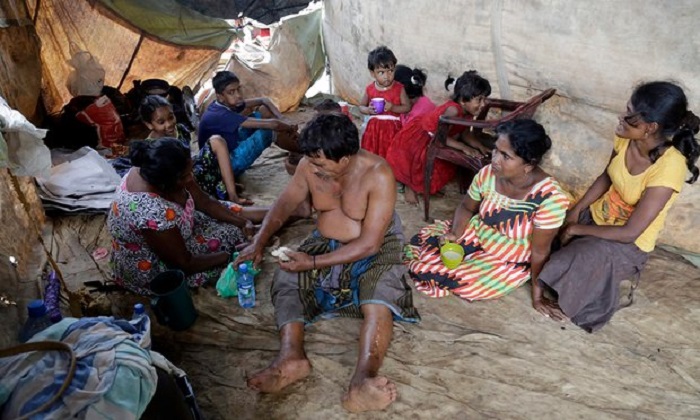 Five killed as cyclone Roanu starts to batter Bangladesh